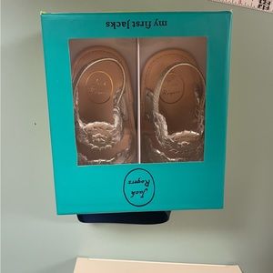 Jack Rogers Baby Lauren Gold Size 4 Sandals